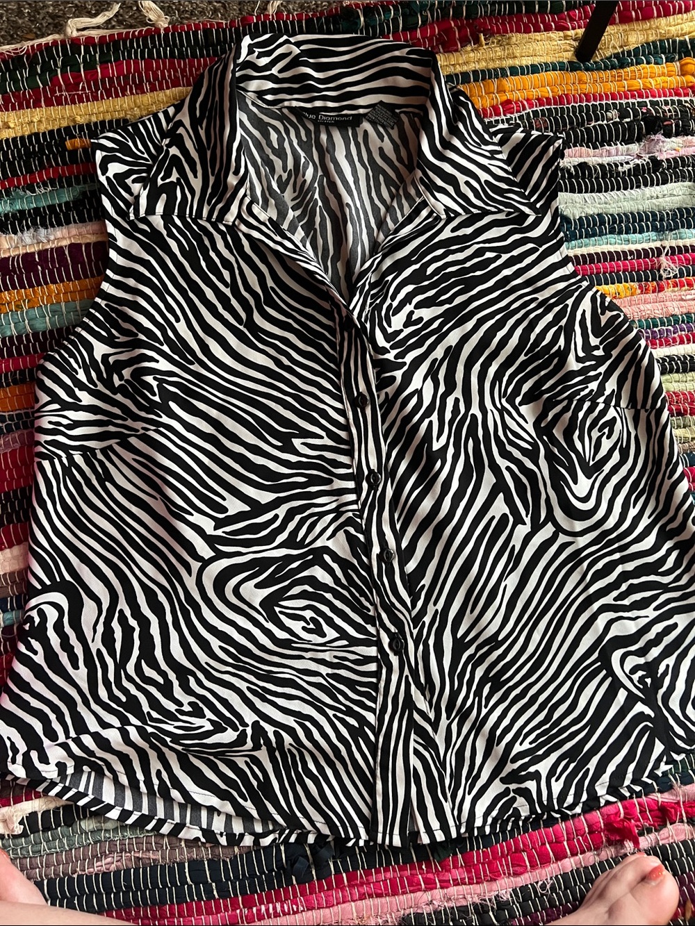 Sleeveless Zebra-Print Button-Down Top in Black and White